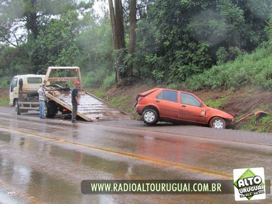 Mulher joga carro contra barranco e relata que tentou se matar - foto 2