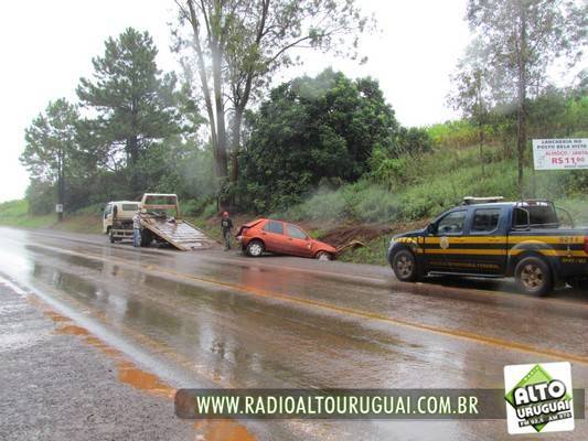 Mulher joga carro contra barranco e relata que tentou se matar - foto 3