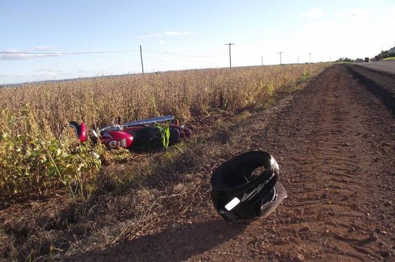 Mistério em acidente na ERS 305 entre moto e caminhão, em Tucunduva - foto 2