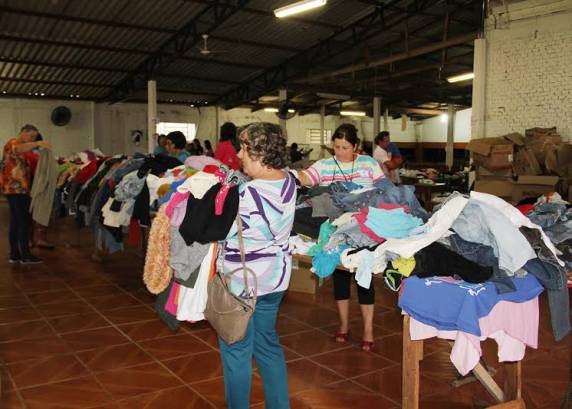 Bazar Beneficente arrecada R$ 895,00 - foto 2