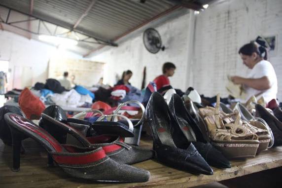 Bazar Beneficente arrecada R$ 895,00 - foto 4