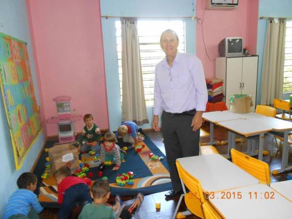 Prefeito Municipal Gilberto Marasca visita Escola Municipal de Educação Infantil Lar da Criança - foto 2