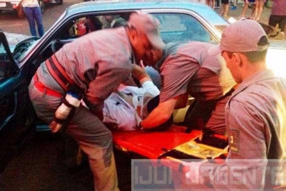 Quatro feridos em acidente no centro de Ijuí - foto 2
