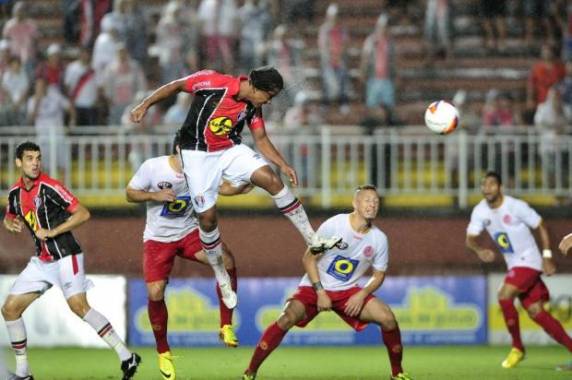 Gols do Tricolor foram marcados por Willian Popp e Kempes