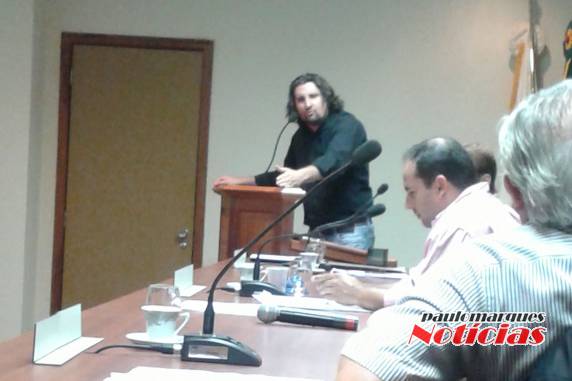 Funcionários municipais esperam por aumento salarial prometido