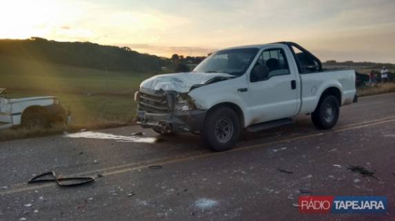 Colisão tripla deixa dois mortos em rodovia de Tapejara - foto 2