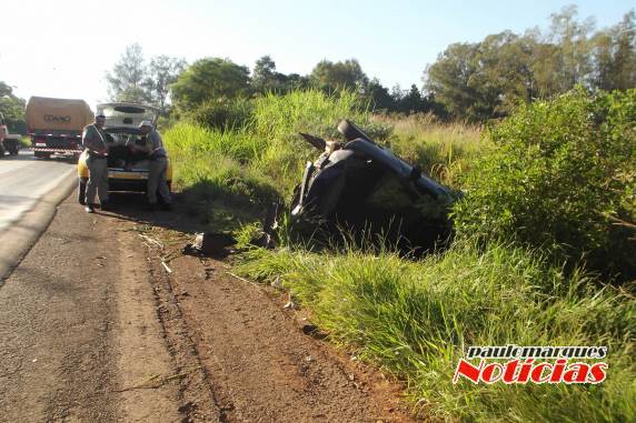 Motorista foge depois de se envolver em acidente que deixou uma mulher ferida em Santa Rosa - foto 4