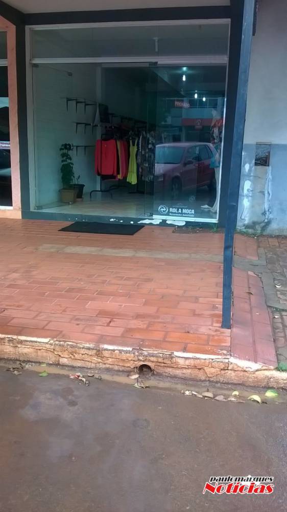 Ladrões agiram durante a madrugada em Independência - foto 2