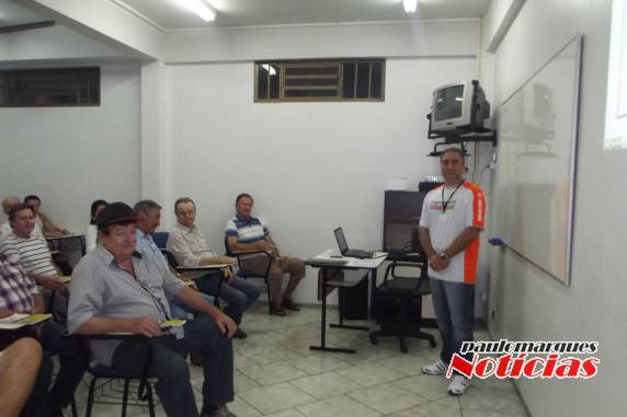 Taxistas estão concluindo curso
obrigatório no CFC Mário Machado - foto 4