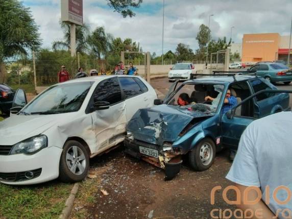 Colisão em Santo Ângelo provoca danos materiais em veículos na tarde deste sábado - foto 2