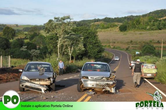 Colisão entre quatro veículos na RSC-472 em Tenente Portela - foto 6
