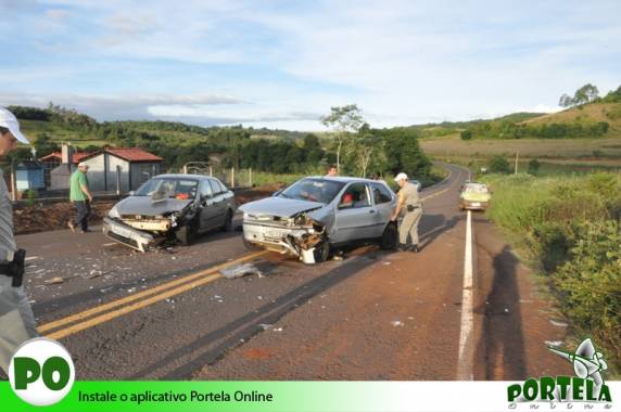 Colisão entre quatro veículos na RSC-472 em Tenente Portela - foto 4
