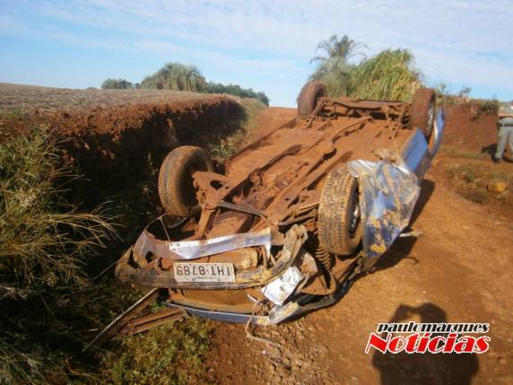 Polícia
encontra veículo capotado no interior de Independência; o motorista não foi localizado - foto 3