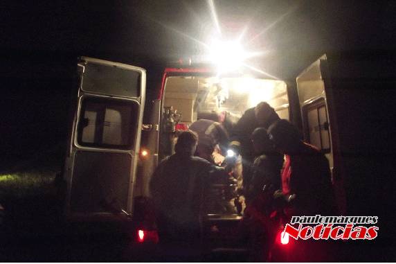 Veículo com três pessoas cai no leito do rio Buricá no Interior de Boa Vista
do Buricá - foto 3