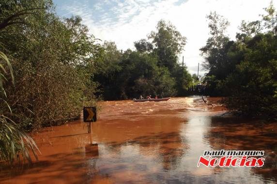 Pai e filha continuam desaparecidos nas águas do rio Buricá - foto 4