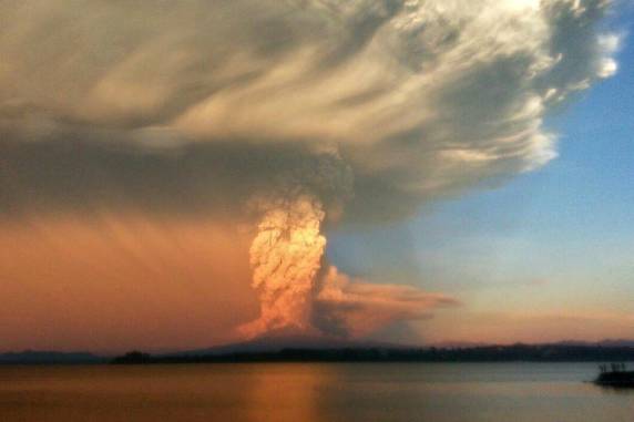 Fotos impressionantes mostram a erupção de vulcão no Chile - foto 5