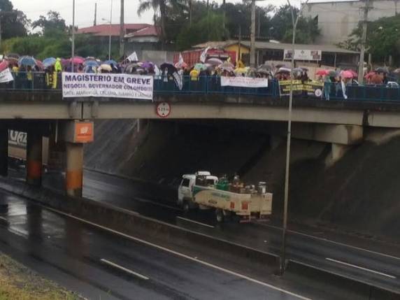 Florianópolis e Criciúma registraram atos na tarde desta quinta-feira (23)
