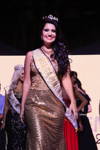 Franciele
Silva é eleita Miss Itapema 2015 - foto 2