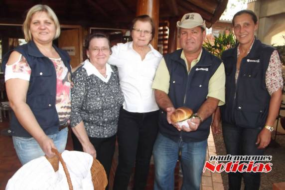 No stand da Emater na EXPOFEIRA, teve degustação de pão caseiro feito no forno - foto 6