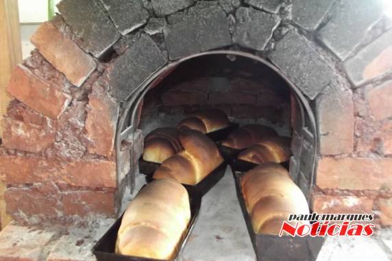 No stand da Emater na EXPOFEIRA, teve degustação de pão caseiro feito no forno - foto 3