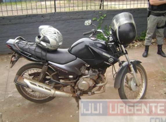 POE de Ijuí aborda
mototaxista com crack e maconha - foto 5