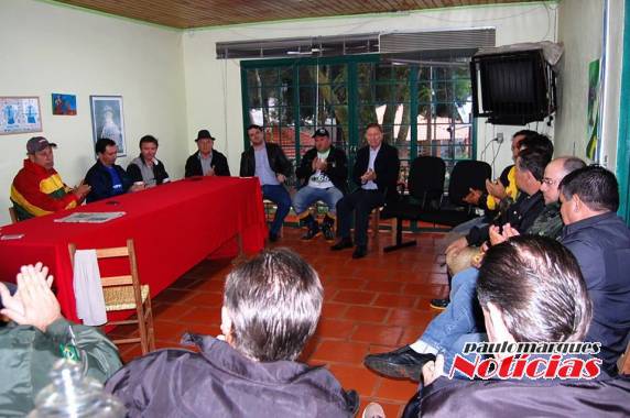 Reunião ocorreu 

na manhã deste domingo