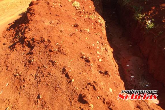 Atrasos nos repasses de verbas do GF paralisam algumas obras de calçamento em Três de Maio - foto 5