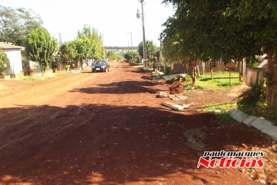 Atrasos nos repasses de verbas do GF paralisam algumas obras de calçamento em Três de Maio - foto 3