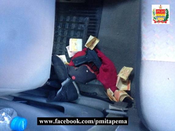 Três são presos por roubo em Itapema - foto 3