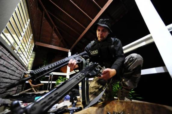 Polícia Civil prende principal
quadrilha de assaltantes de bancos do Rio Grande do Sul - foto 7