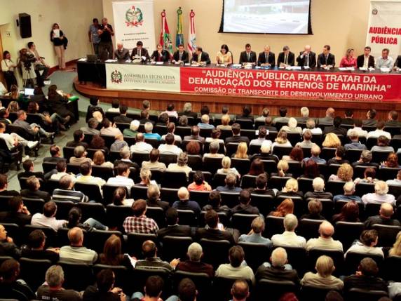 Ação pede que demarcação de áreas de
marinha seja suspensa na capital - foto 3