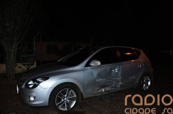 Homem atira contra duas mulheres e uma criança em Santo
Ângelo - foto 2