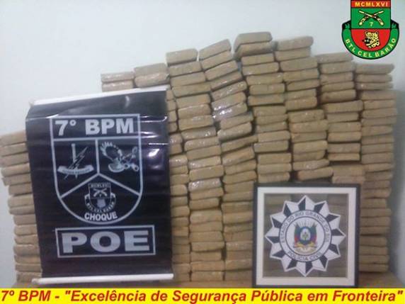 Polícia prende três traficantes e apreende
250Kg de maconha em Três Passos - foto 3