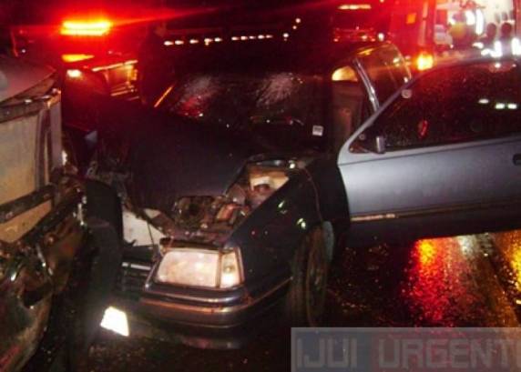 Acidente deixa 

cinco feridos na BR 285 em Ijuí - foto 5