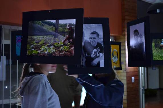 Atividade, que integrou o componente curricular Fotografia, tem seus resultados expostos na Cantina do Campus SETREM