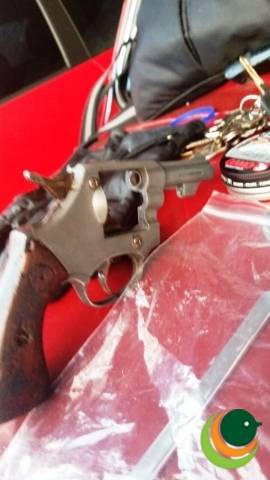 Soldado da Brigada Militar é preso por vender
arma a detento e tráfico de drogas em Passo Fundo - foto 4