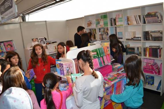 11ª Feira do
Livro pulsa no coração da cidade - foto 2