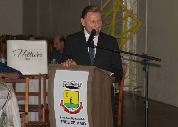 Noite de homenagens no Baile dos 60 Anos de Três de Maio - foto 2
