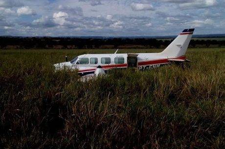 Avião que fez pouso forçado levava Luciano Huck,
Angélica e filhos - foto 3