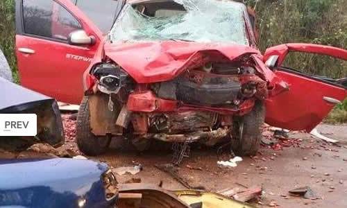 Acidente deixa vítima fatal e vários
feridos em Nonoai - foto 5