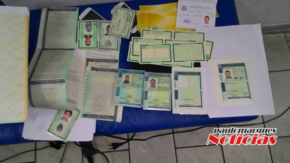 Autores
e falsificação de documentos e cheques são presos pela PM de Itapema - foto 2