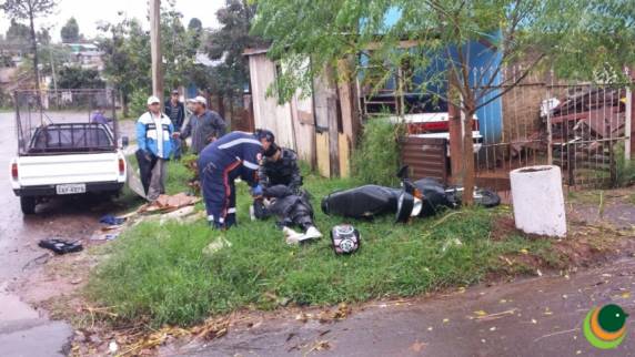 Criança morre e adolescente fica ferido em acidente com moto 

furtada em Passo Fundo - foto 3
