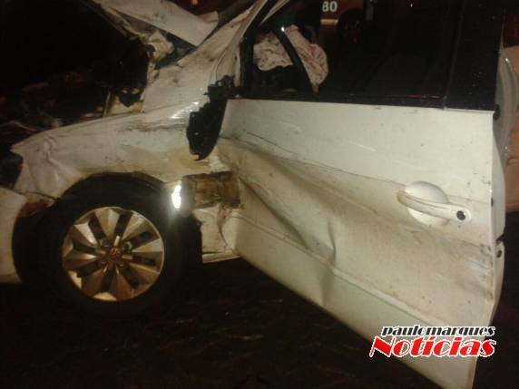 Condutora de um automóvel fica ferida em colisão com ônibus em Três de Maio - foto 7
