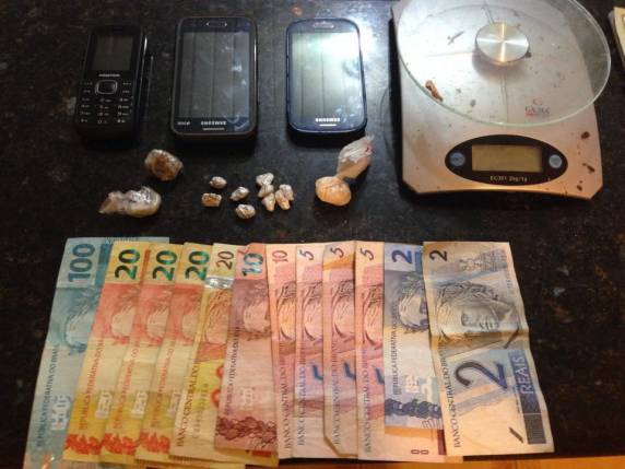Irmãos são presos em Porto Belo por tráfico e associação ao tráfico  - foto 2