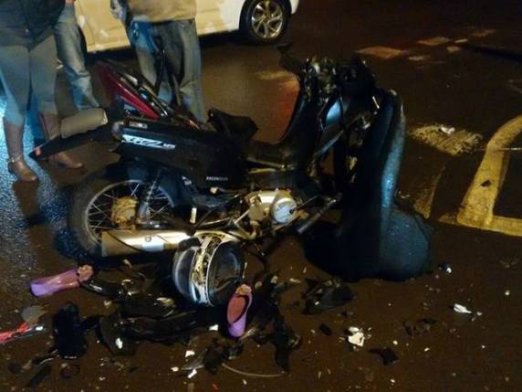 Jovem morre ao colidir moto com carro em trevo no Oeste de SC - foto 3