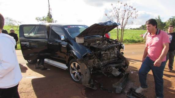 Acidente deixa 4 pessoas feridas na BR-468, em Coronel Bicaco - foto 2