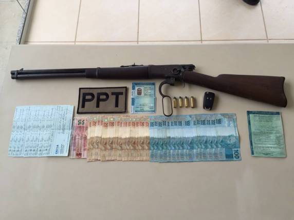 Polícia Militar apreende indivíduo com veículo adulterado, arma de fogo e munições - foto 2