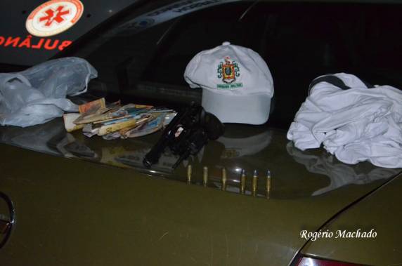 Policiais da Brigada Militar prendem assaltante em Sarandi - foto 3