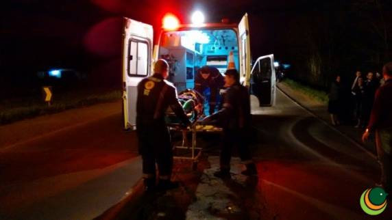 Colisão entre ônibus e motocicleta deixa dois jovens feridos em Passo Fundo - foto 2