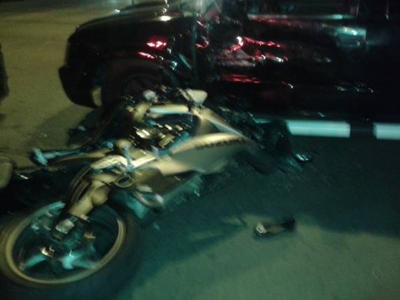 Acidente deixa motociclista gravemente ferido na Presidente Vargas - foto 2